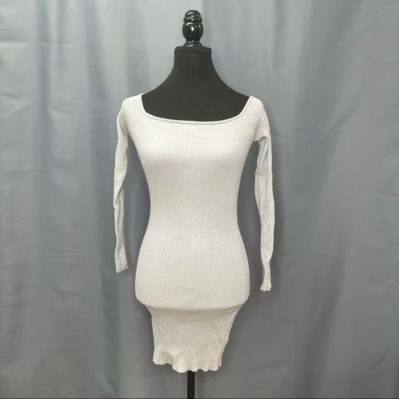 Urban Planet- Grey body on ribbed knit dress - Picture 3 of 5